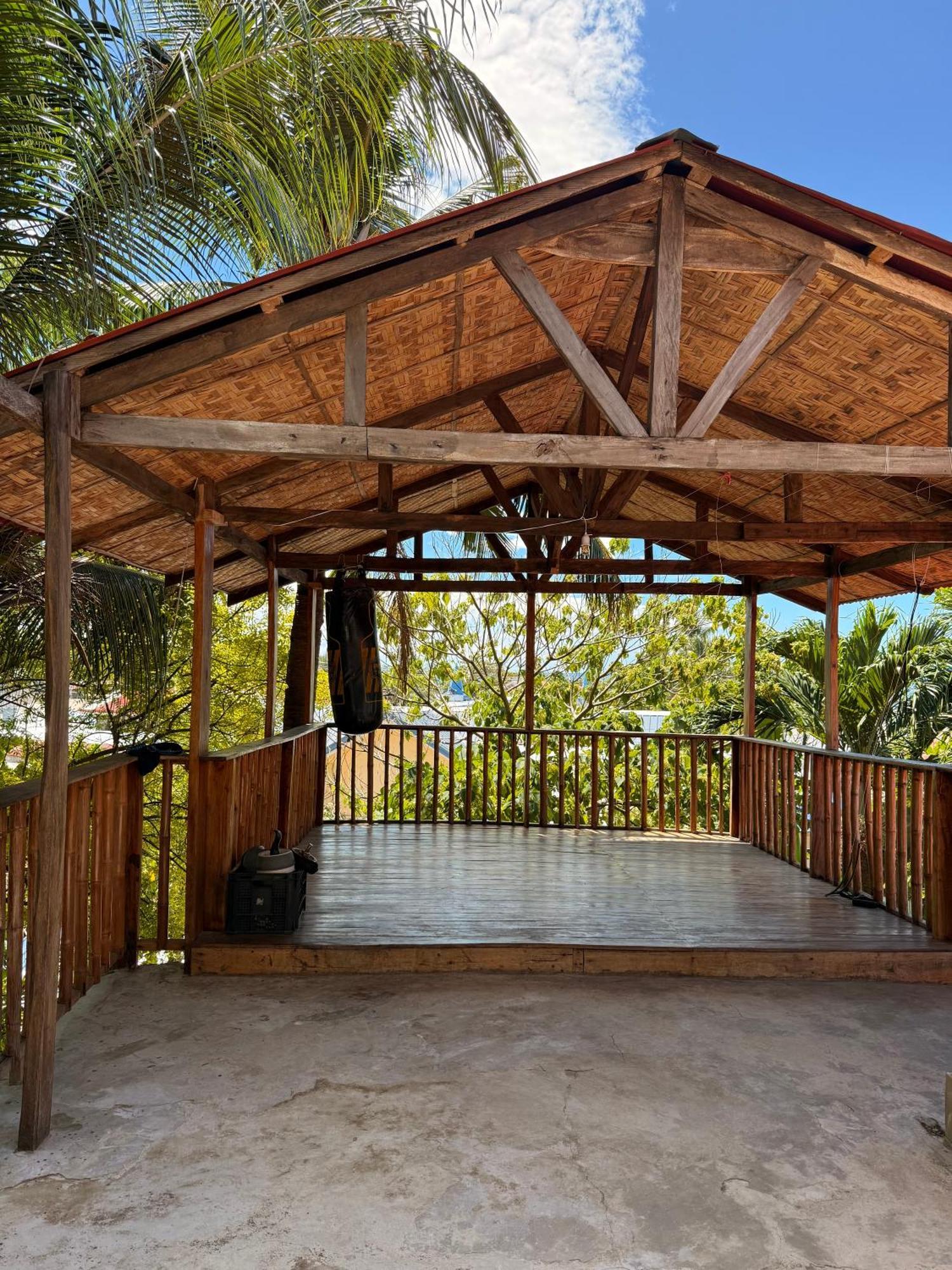 Villa-Atlas Guest House Malapascua Buitenkant foto