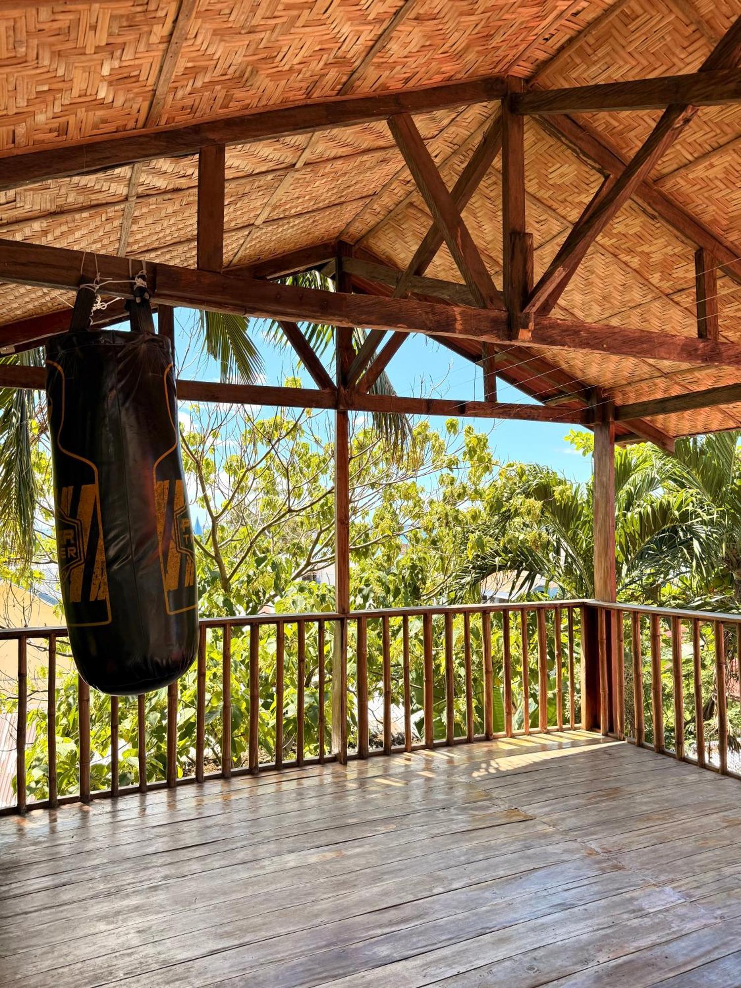Villa-Atlas Guest House Malapascua Buitenkant foto